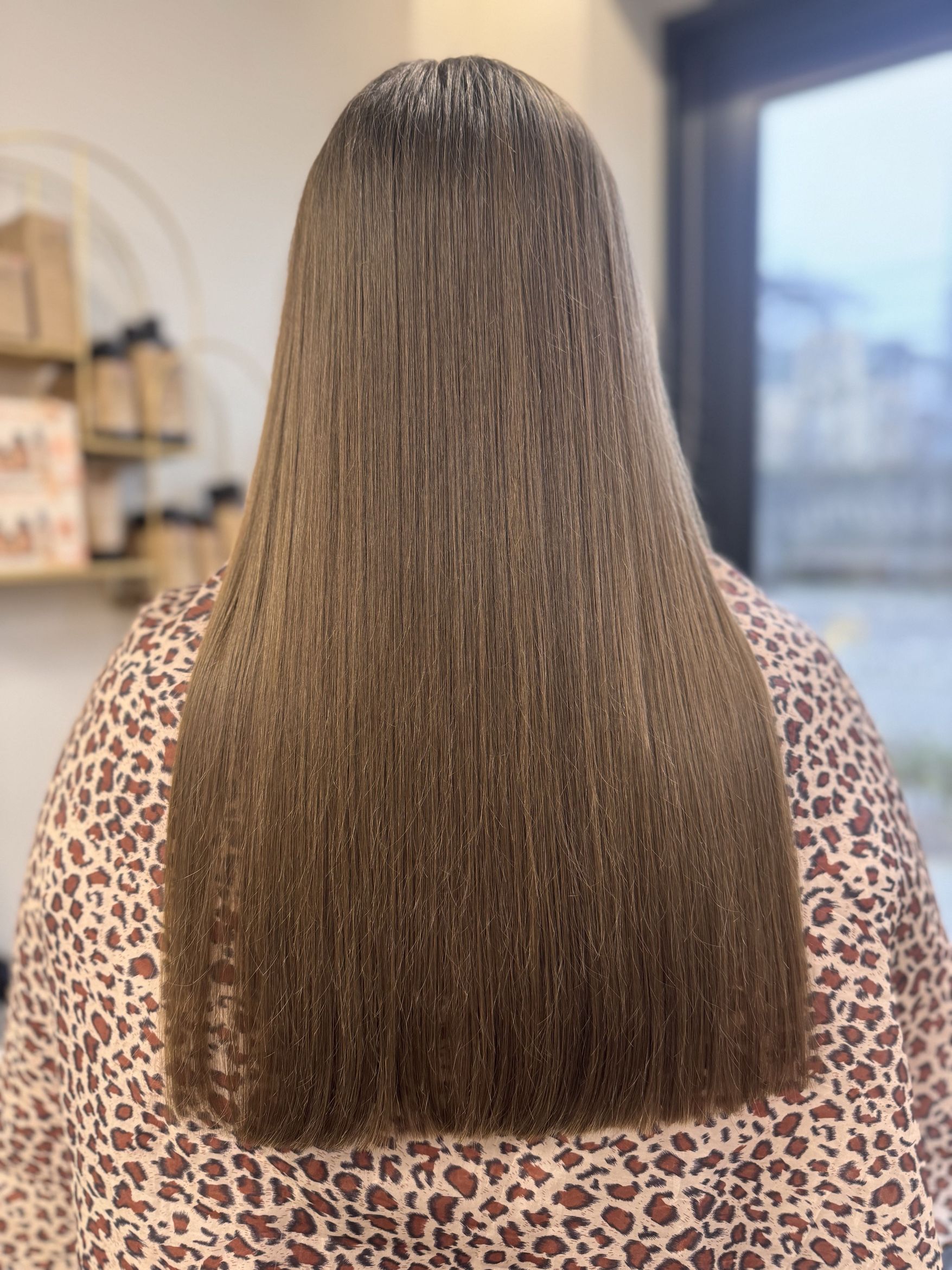 Efekt keratynowego prostowania włosów w salonie Alchemé Beauty we Wrocławiu